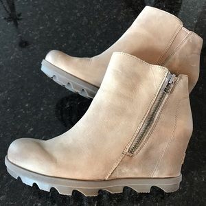 New Sorel Joan of Arctic Wedge II Zip Bootie Brown, Light Brown Sorels, Khaki, 7